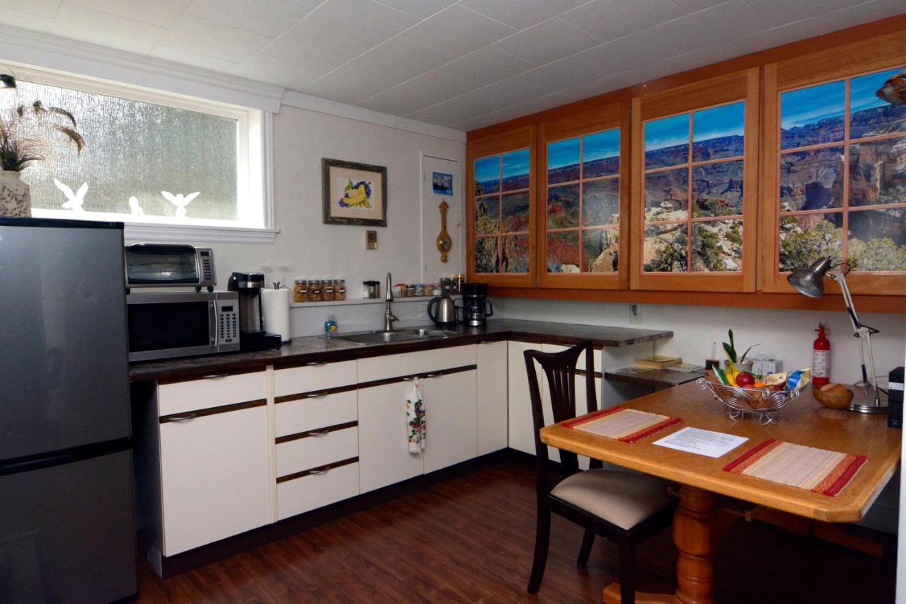 Oceanfront Paradise Comox Exterior photo