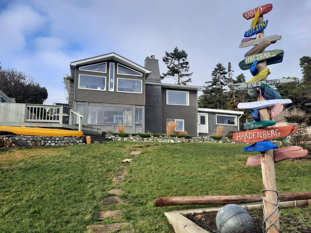Oceanfront Paradise Comox Exterior photo